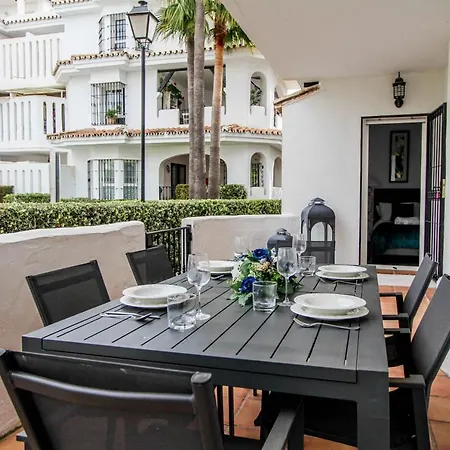 Los Naranjos Palm Apartment Marbella